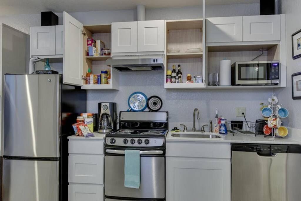 Near To Ouhsc Hospitals-Garage Studio Оклахома Сити Екстериор снимка