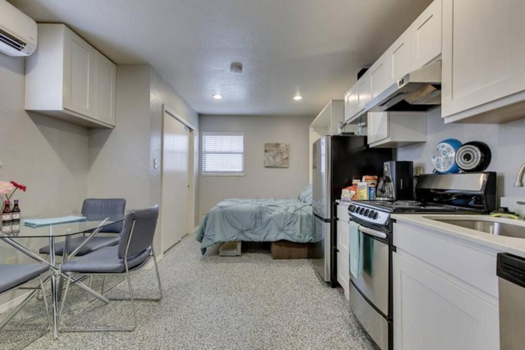 Near To Ouhsc Hospitals-Garage Studio Оклахома Сити Екстериор снимка